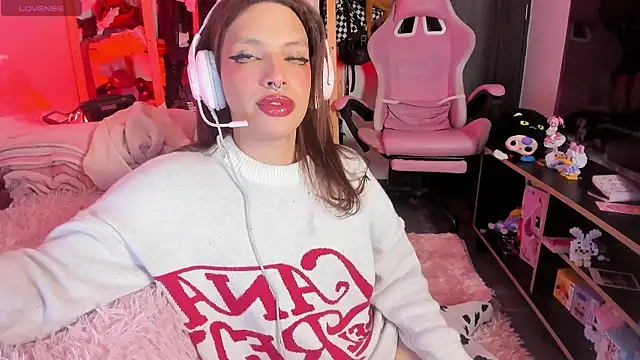 Loona s online show from 04-05-26, 11:00