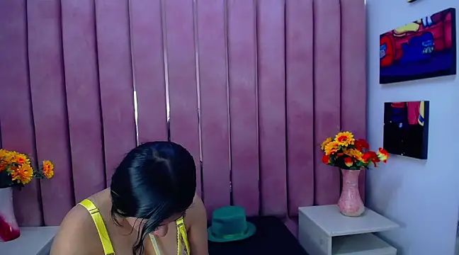 Sofia Daemon online show from 03-21-25, 07:46