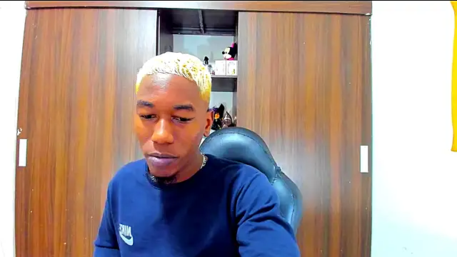 Dreamastercum  online show from 12-14-25, 10:48