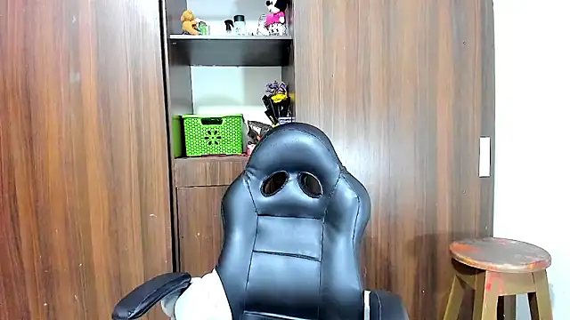 Snapshot of Dreamastercum_ chatting on 01-31-26, 07:56 Dreamastercum online show from 01-31-26, 07:56