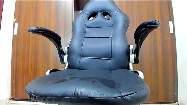 Dreamastercum  online show from 10-29-25, 07:35