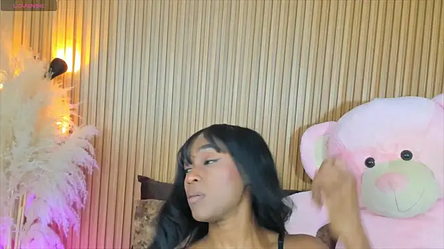 AlexiaAbbey online show from 10-31-25, 07:32