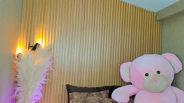 AlexiaAbbey online show from 11-18-25, 03:37