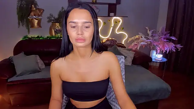 DanaSincere online show from 12-20-25, 06:27