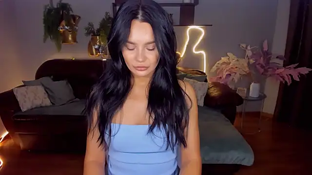 DanaSincere online show from 12-14-25, 06:30