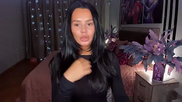 DanaSincere online show from 10-22-25, 04:01