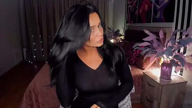 DanaSincere online show from 09-30-25, 04:07