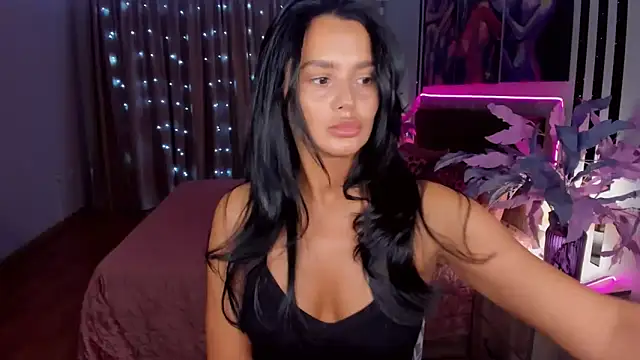 DanaSincere online show from 10-15-25, 03:49