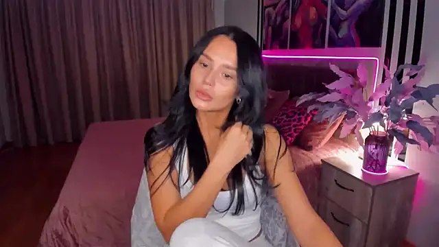 DanaSincere online show from 10-04-25, 05:42