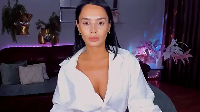 DanaSincere online show from 05-19-26, 04:08