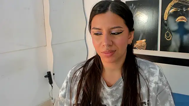 emilyy cooperr online show from 11-11-25, 12:22