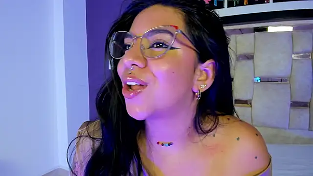 emilyy cooperr online show from 02-03-26, 12:21