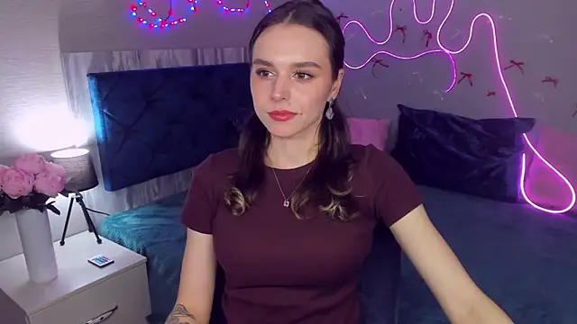 EmelyMason online show from 04-09-26, 05:42