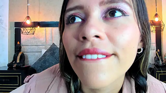 LiliJensen online show from 11-17-25, 08:24