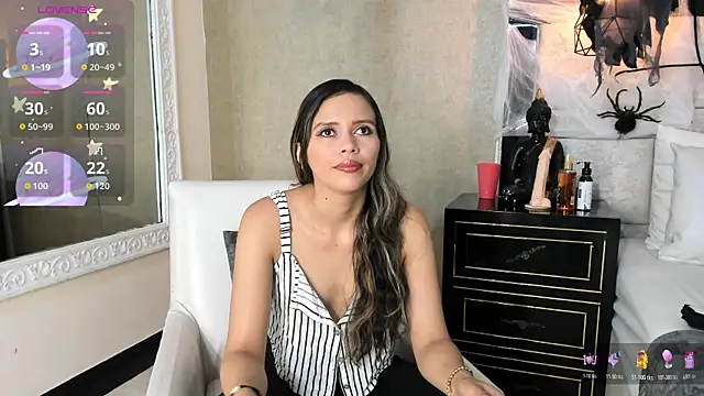 LiliJensen online show from 10-27-25, 08:10