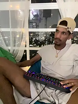 Miguel bigcock online show from 10-28-25, 11:36