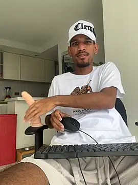 Miguel bigcock online show from 02-19-26, 03:20