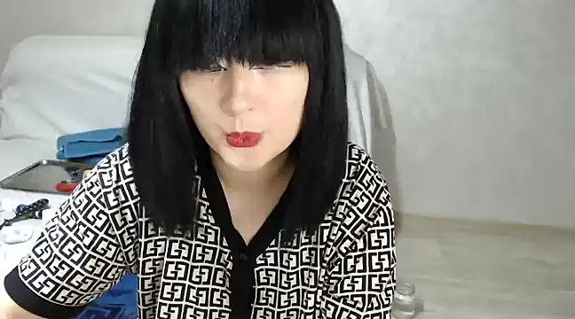 Sweet Yoon online show from 12-07-24, 02:30