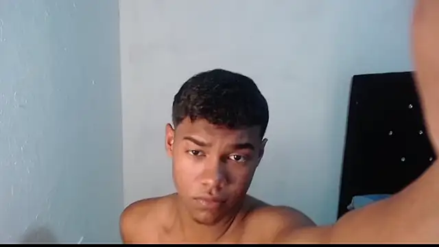 Snapshot of Jampier_sexyboy chatting on 03-08-25, 08:25 Jampier sexyboy online show from 03-08-25, 08:25