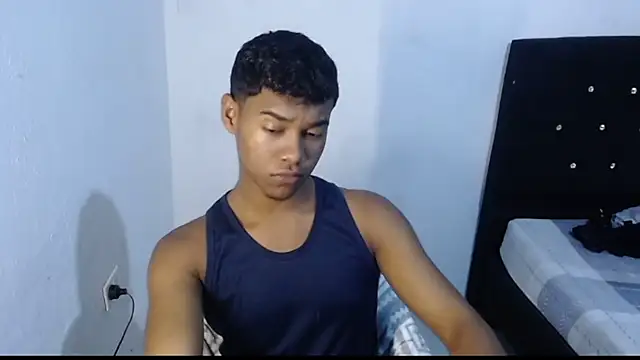 Snapshot of Jampier_sexyboy chatting on 03-14-25, 05:46 Jampier sexyboy online show from 03-14-25, 05:46