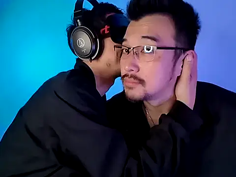 Snapshot of JOKERandKOUHEY chatting on 03-16-25, 12:33 JOKERandKOUHEY online show from 03-16-25, 12:33