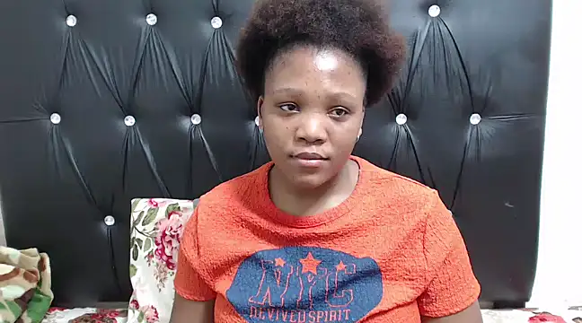 Beyoncex05 online show from 03-11-25, 08:31