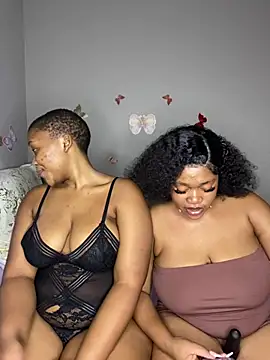 Beyoncex05 online show from 02-12-26, 08:52