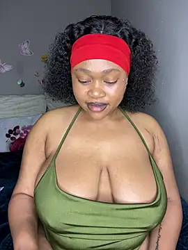 Snapshot of CuteSexyBoobz chatting on 06-16-26, 08:31 CuteSexyBoobz online show from 06-16-26, 08:31