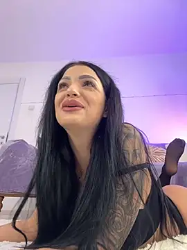 IrisRossie online show from 11-24-25, 06:13