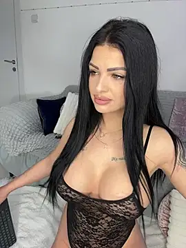 IrisRossie online show from 04-23-26, 05:14