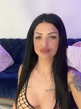 Snapshot of IrisRossie chatting on 05-09-26, 05:00 IrisRossie online show from 05-09-26, 05:00