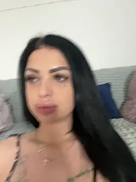 Snapshot of IrisRossie chatting on 06-08-26, 05:41 IrisRossie online show from 06-08-26, 05:41