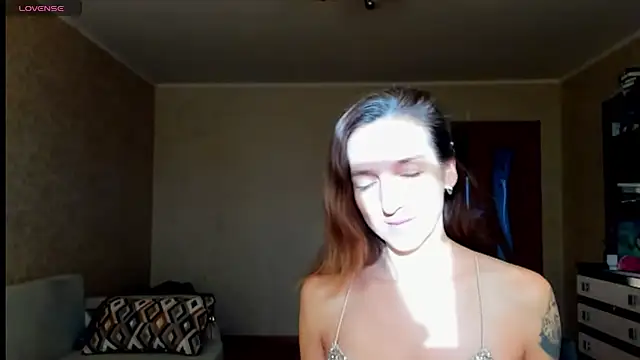 Snapshot of desired_zzoya chatting on 10-25-25, 02:44 desired zzoya online show from 10-25-25, 02:44