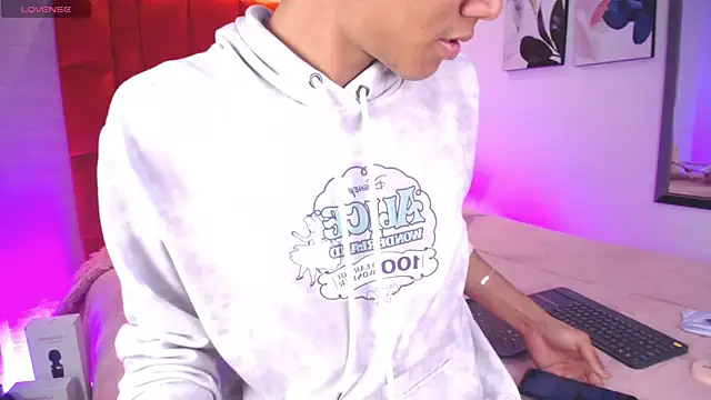 Jonas Rivers online show from 04-14-26, 04:50