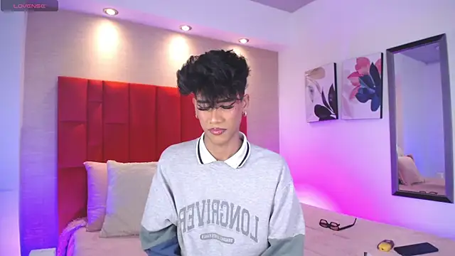 Jonas Rivers online show from 04-08-26, 03:08