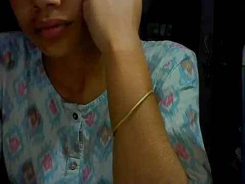Snapshot of mayra89 chatting on 09-29-25, 02:34 mayra89 online show from 09-29-25, 02:34