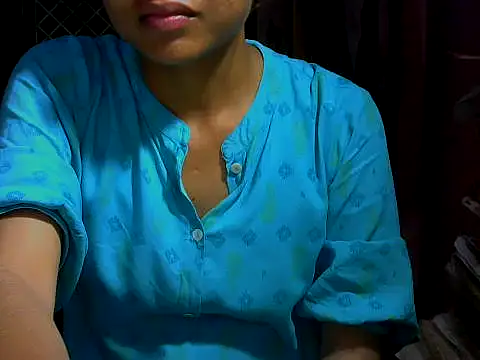Snapshot of mayra89 chatting on 09-12-25, 03:23 mayra89 online show from 09-12-25, 03:23