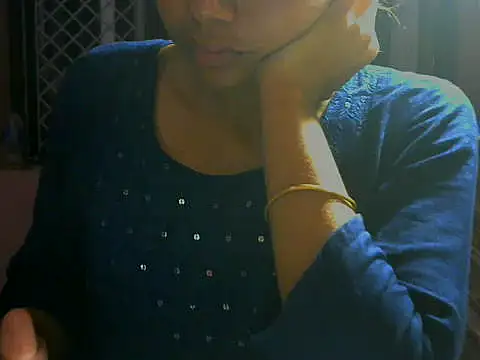 Snapshot of mayra89 chatting on 09-09-25, 04:05 mayra89 online show from 09-09-25, 04:05