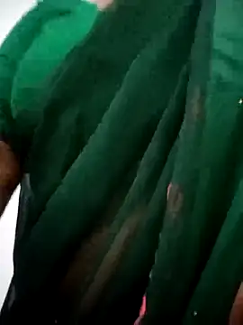 Snapshot of Neha-Bhabhi-Rasily chatting on 03-12-25, 05:49 Neha-Bhabhi-Rasily online show from 03-12-25, 05:49