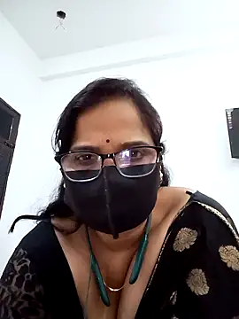 Snapshot of Neha-Bhabhi-Rasily chatting on 03-08-25, 08:03 Neha-Bhabhi-Rasily online show from 03-08-25, 08:03