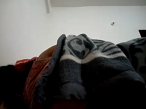 Snapshot of Neha-Bhabhi-Rasily chatting on 03-10-25, 12:39 Neha-Bhabhi-Rasily online show from 03-10-25, 12:39