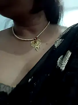 Snapshot of Neha-Bhabhi-Rasily chatting on 11-08-25, 03:48 Neha-Bhabhi-Rasily online show from 11-08-25, 03:48