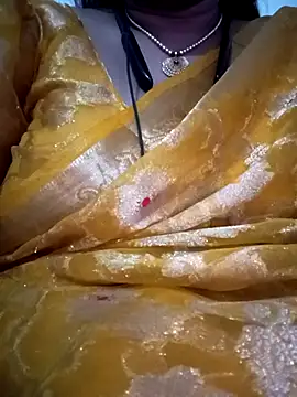 Snapshot of Neha-Bhabhi-Rasily chatting on 11-13-25, 04:22 Neha-Bhabhi-Rasily online show from 11-13-25, 04:22