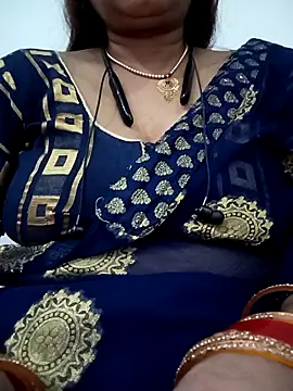 Snapshot of Neha-Bhabhi-Rasily chatting on 09-21-25, 04:45 Neha-Bhabhi-Rasily online show from 09-21-25, 04:45