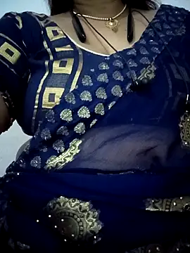 Snapshot of Neha-Bhabhi-Rasily chatting on 09-12-25, 06:29 Neha-Bhabhi-Rasily online show from 09-12-25, 06:29