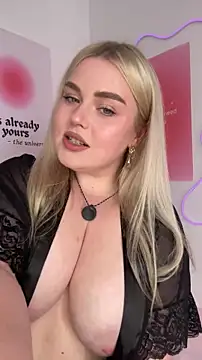 Snapshot of April_Vancee chatting on 05-05-26, 02:09 April Vancee online show from 05-05-26, 02:09