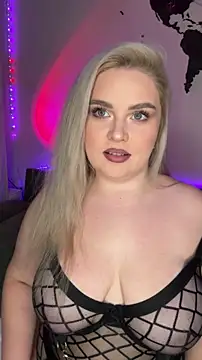 Snapshot of April_Vancee chatting on 09-25-25, 02:23 April Vancee online show from 09-25-25, 02:23
