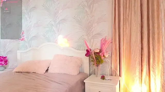 Snapshot of JaneVibes chatting on 09-19-25, 07:12 JaneVibes online show from 09-19-25, 07:12