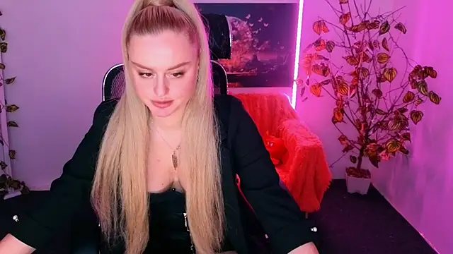 Miss Alice Silver online show from 11-14-25, 05:05