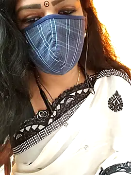 ashmitha online show from 09-28-25, 04:08
